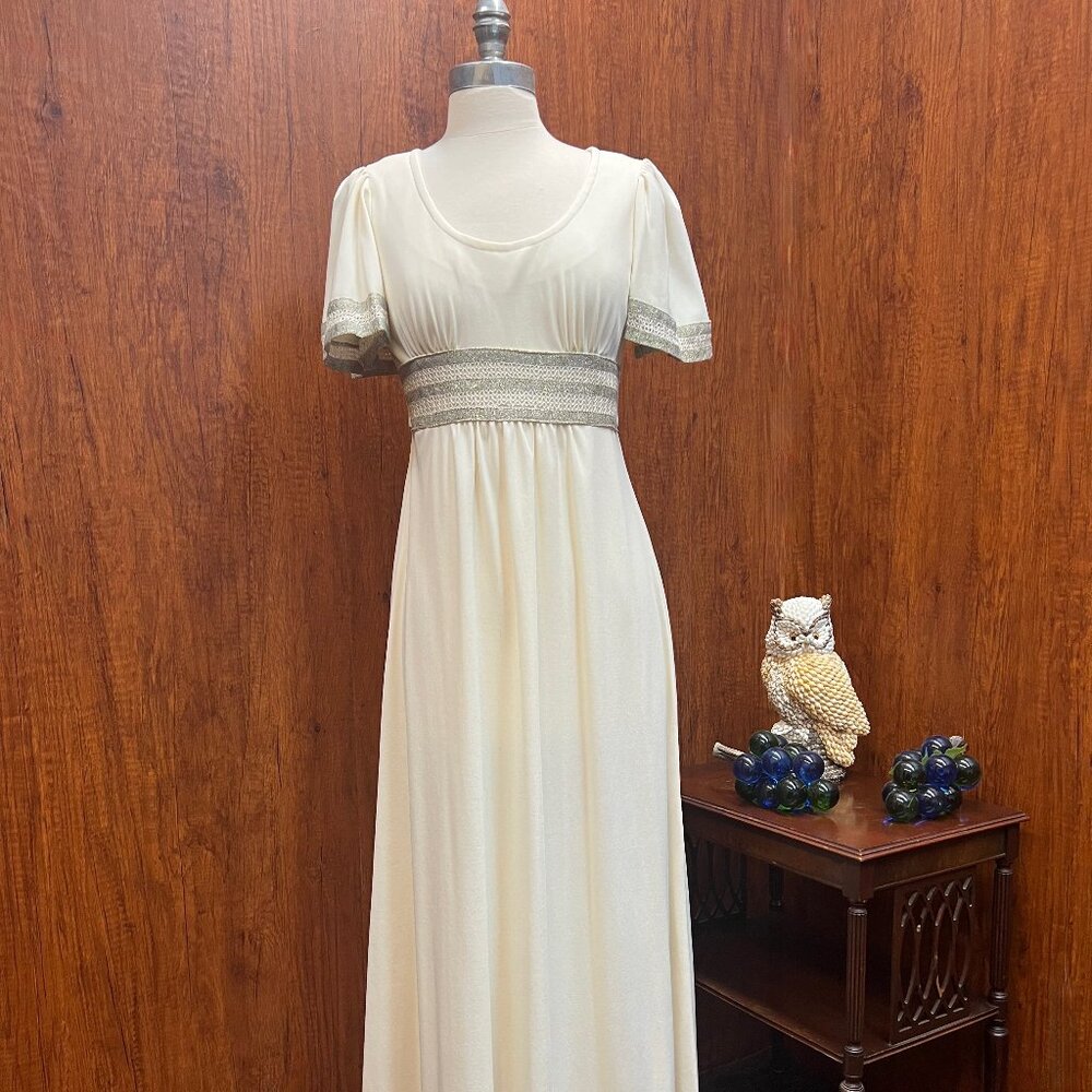 EUC Vintage 1970s Allegro New York Flutter Sleeve Cream Maxi Dress